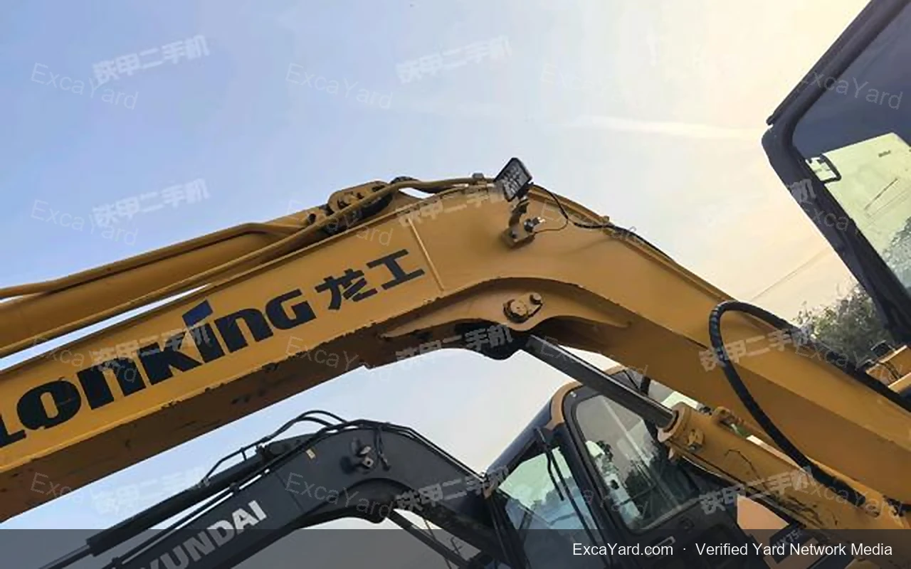 حفارة Lonking LG6060 موديل 2021 بعدد 5000 ساعة درجة A للتصدير