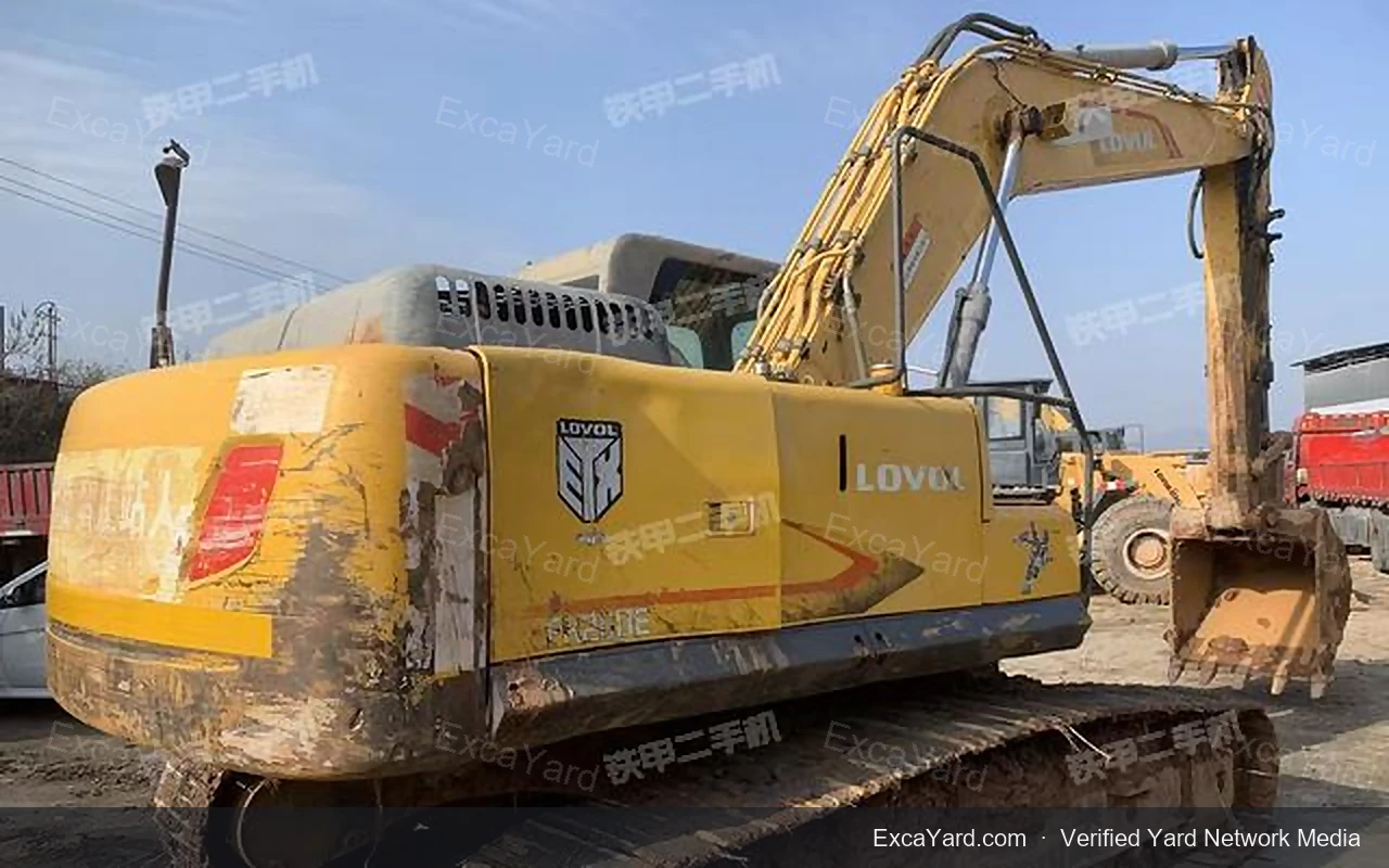 حفارة Lovol FR220E موديل 2019 بعدد 12,000 ساعة درجة C للتصدير