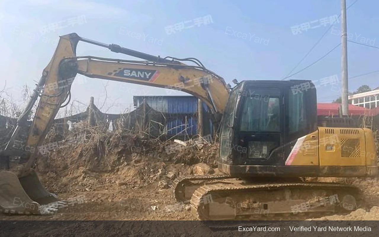 حفارة Sany SY135C موديل 2019 - 6,990 ساعة درجة A للتصدير