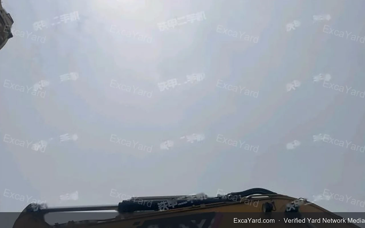 حفارة Sany SY200C موديل 2021 - 4,800 ساعة درجة أولى للتصدير