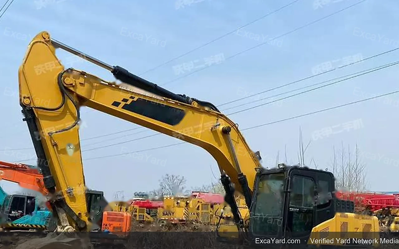 حفار Sany SY205C مستعمل موديل 2019، 10,000 ساعة، الدرجة B