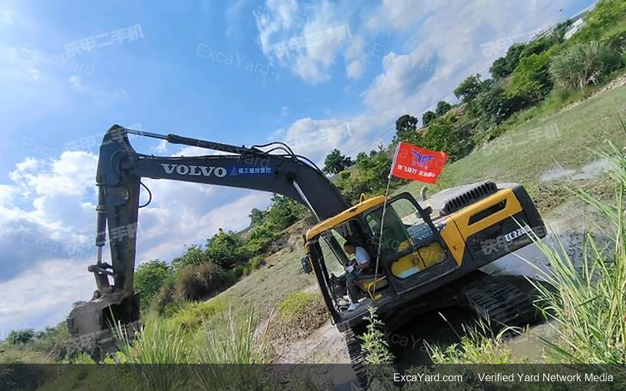 2019 Volvo EC120D Used Excavator — gallery view 8, used excavator available for export from China