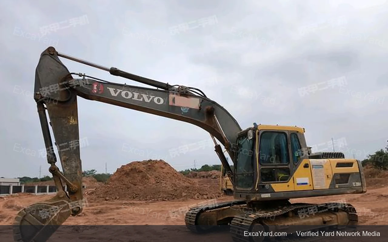 2017 Volvo EC200D1 Used Excavator — gallery view 2, used excavator available for export from China