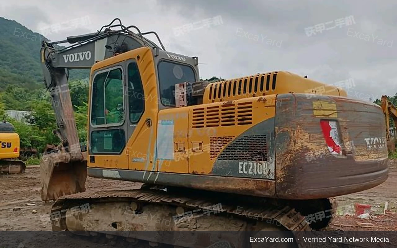 2015 Volvo EC210B Used Excavator — gallery view 3, used excavator available for export from China