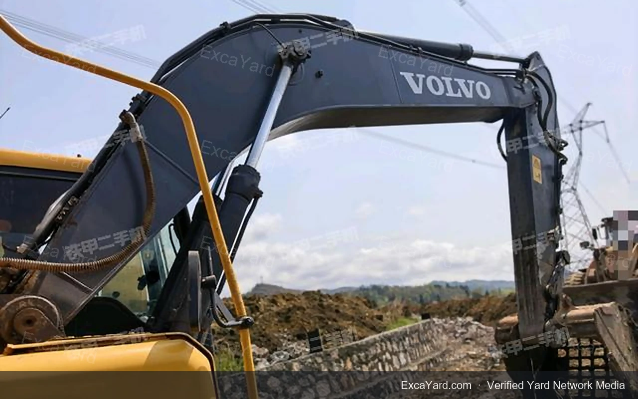 2019 Volvo EC210D Used Excavator — gallery view 5, used excavator available for export from China