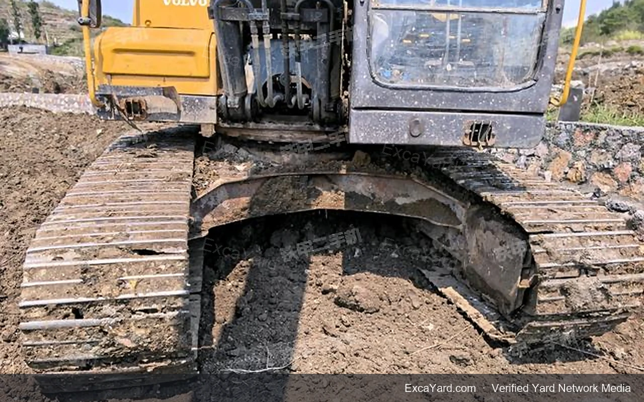 2019 Volvo EC210D Used Excavator — gallery view 6, used excavator available for export from China