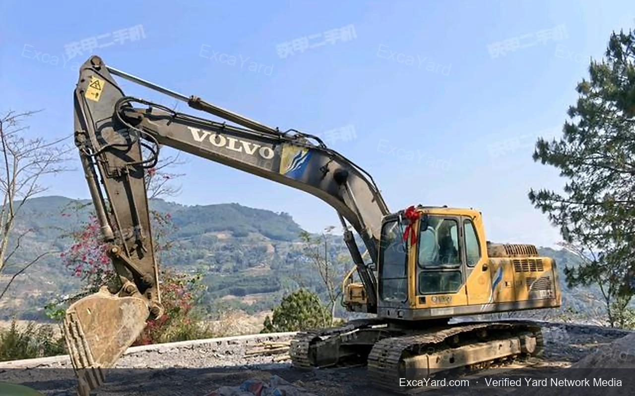 2019 Volvo EC240CL Used Excavator — gallery view 6, used excavator available for export from China