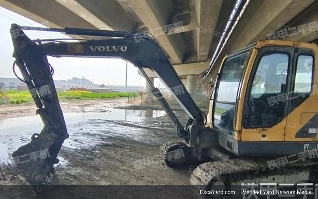 2019 Volvo EC240CL Used Excavator — gallery view 11, used excavator available for export from China