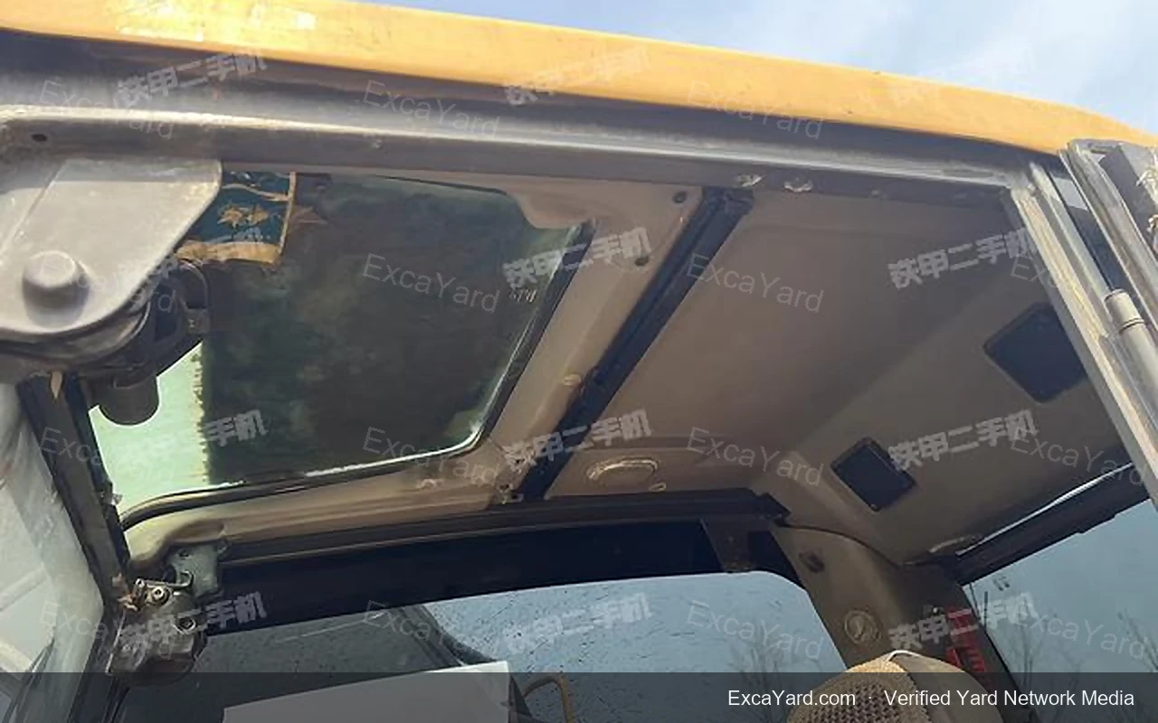 2018 Volvo EC300DL Used Excavator — gallery view 8, used excavator available for export from China
