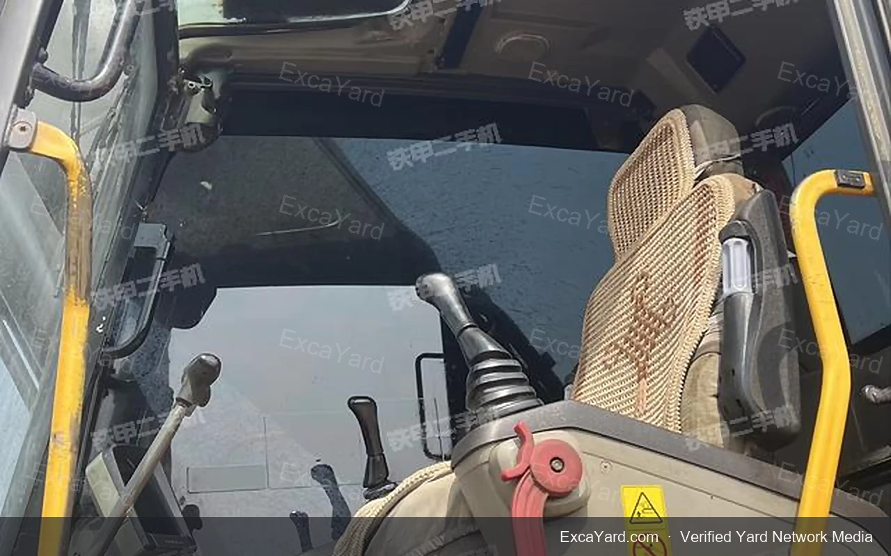 2018 Volvo EC300DL Used Excavator — gallery view 9, used excavator available for export from China
