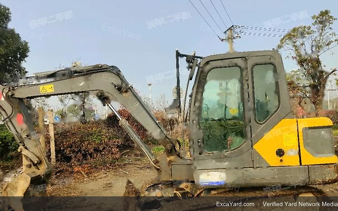 حفار Volvo EC360BL موديل 2013، 4,600 ساعة، درجة ثانية، للتصدير
