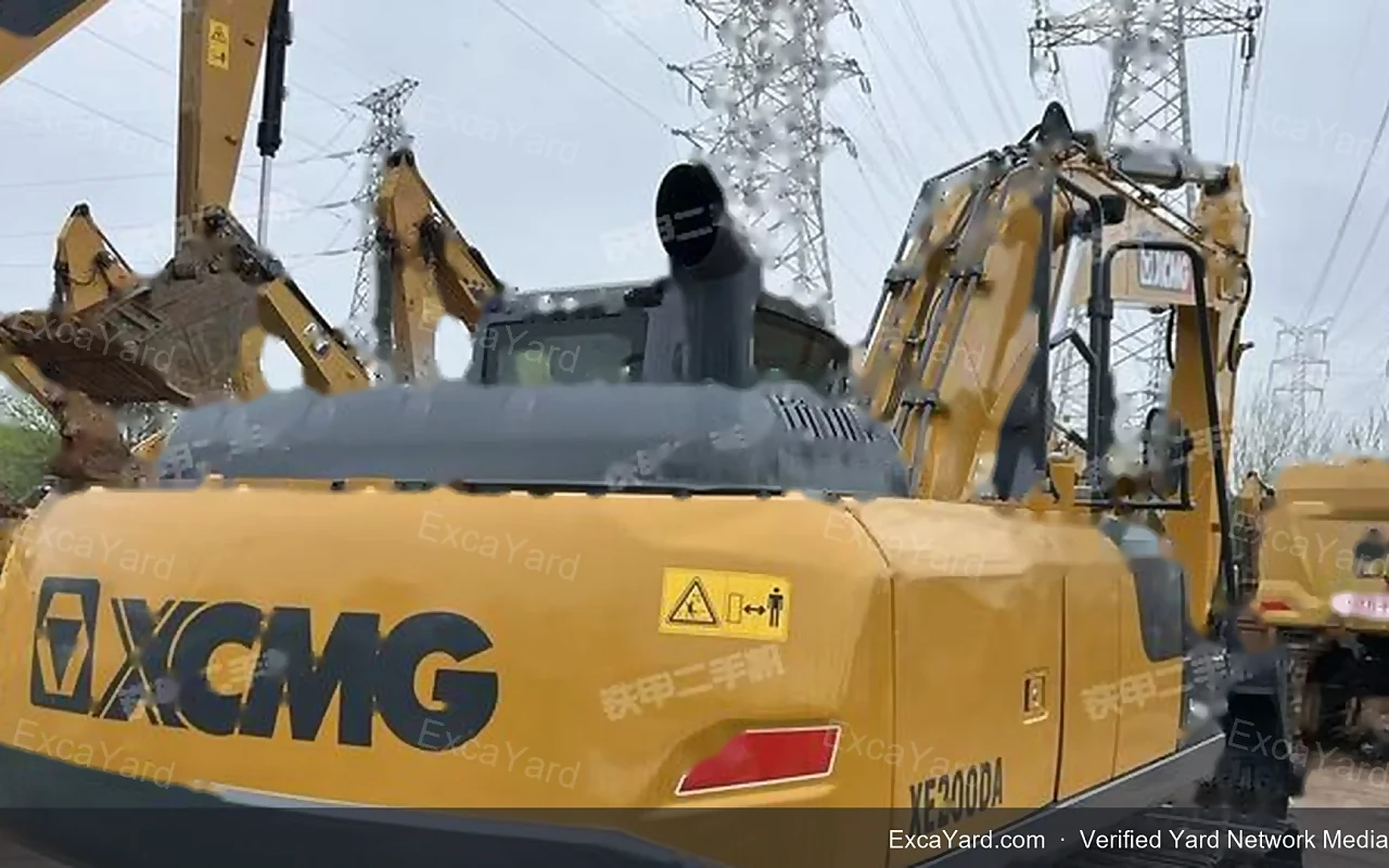 2023 XCMG XE200DA Used Excavator — gallery view 4, used excavator available for export from China