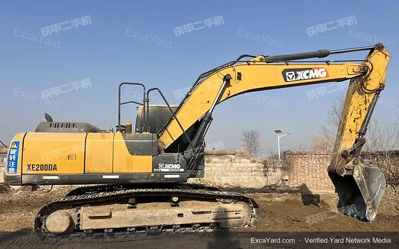 2019 XCMG XE200DA Used Excavator — gallery view 11, used excavator available for export from China