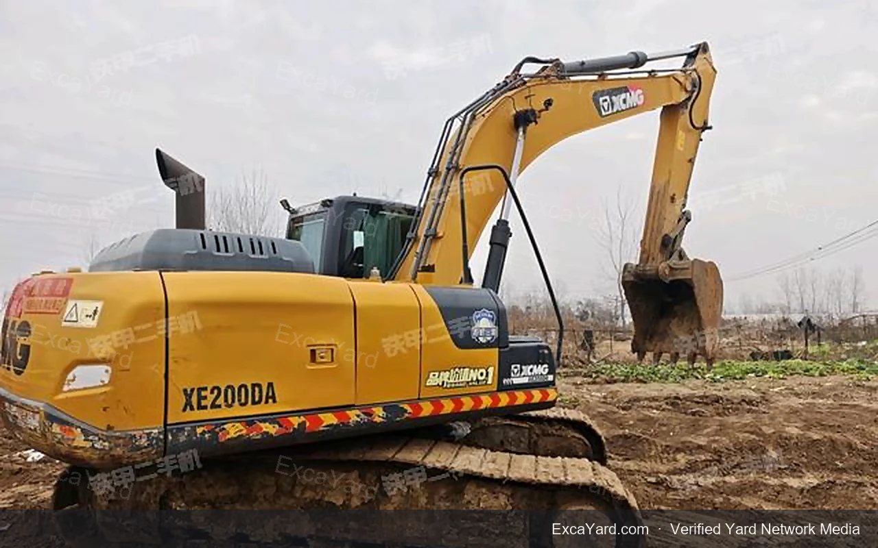 2019 XCMG XE200DA Used Excavator — gallery view 2, used excavator available for export from China