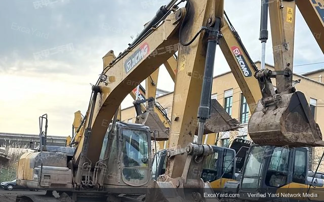2019 XCMG XE200DA Used Excavator — gallery view 4, used excavator available for export from China