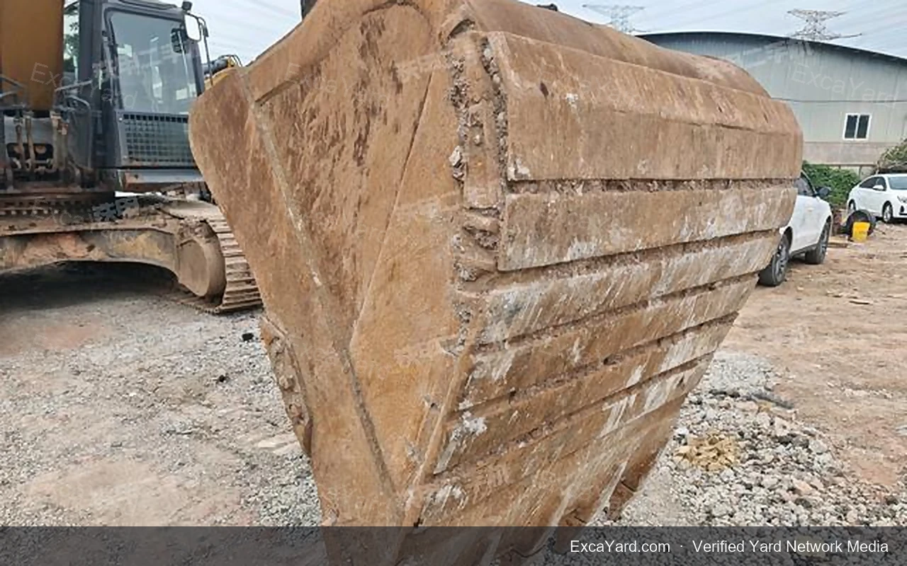 2020 XCMG XE380DK Used Excavator — gallery view 9, used excavator available for export from China