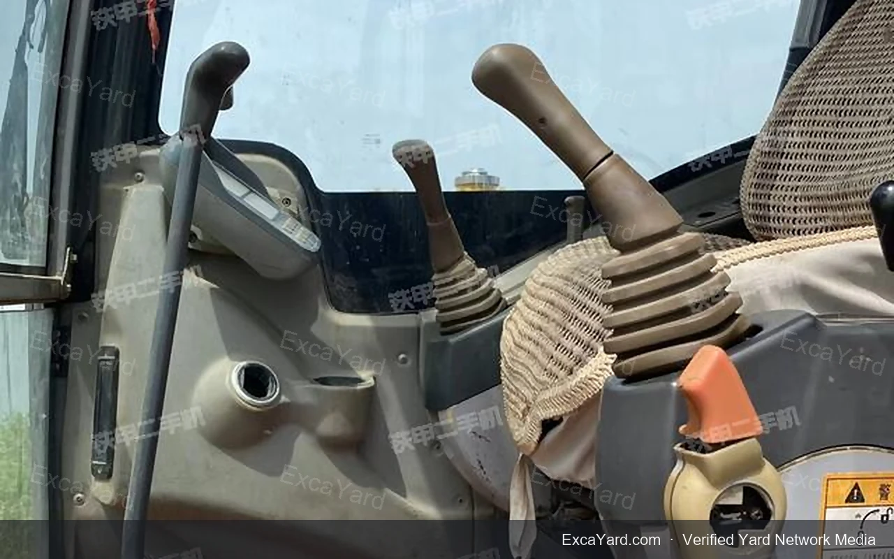 2019 XCMG XE60CA Used Excavator — gallery view 11, used excavator available for export from China